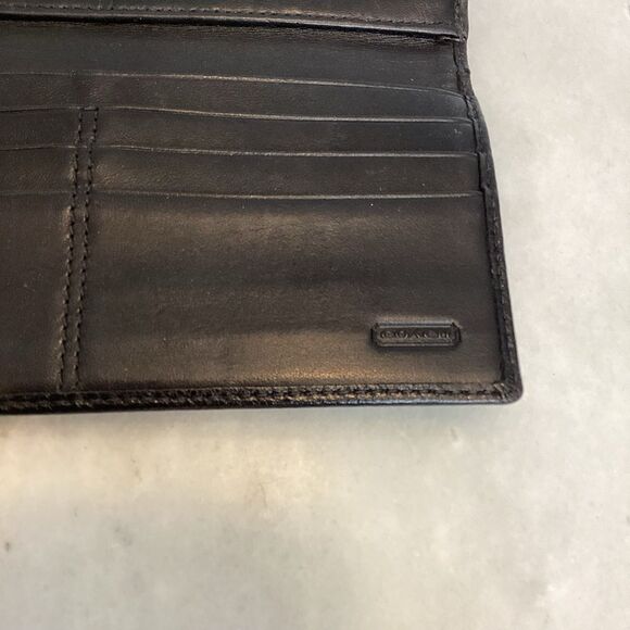 Coach VintageTrifold Leather Full Sized Wallet with Snaphead Button Flap Closure - Picture 14 of 16